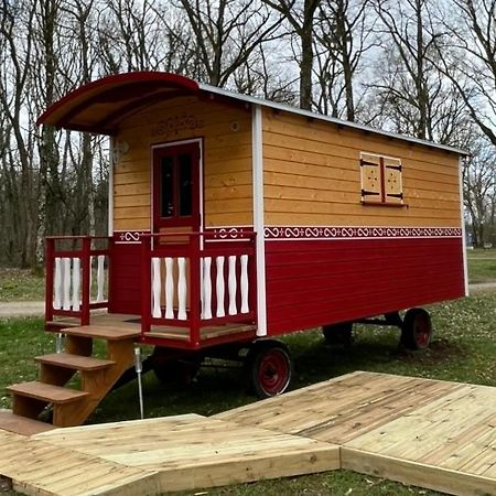 Camping De La Croix D'Arles Bourg  Zewnętrze zdjęcie