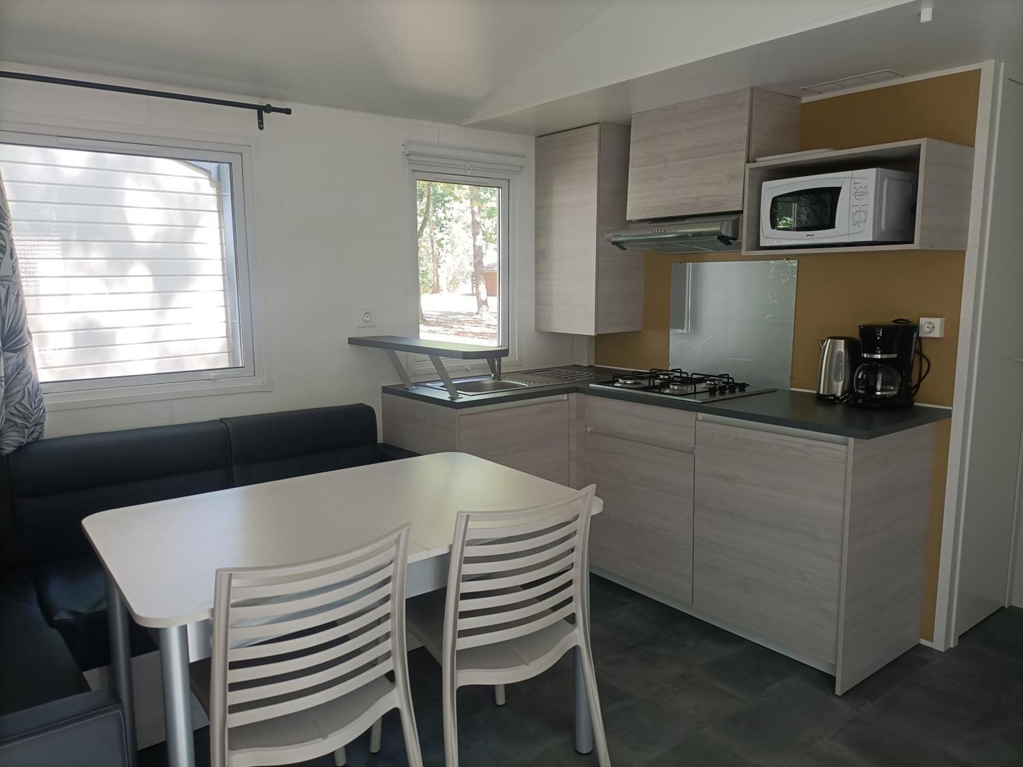 Camping De La Croix D'Arles Bourg  Zewnętrze zdjęcie