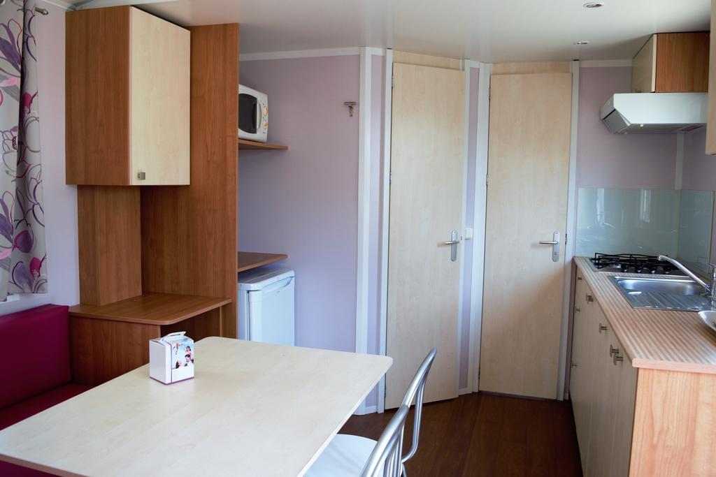 Camping De La Croix D'Arles Bourg  Zewnętrze zdjęcie