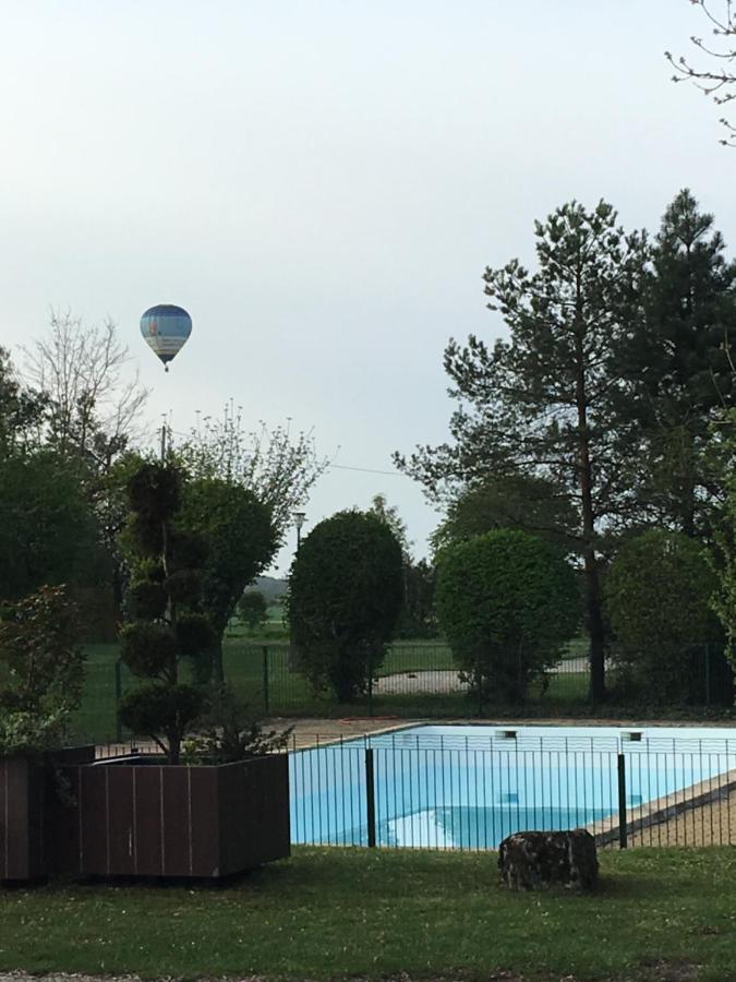Camping De La Croix D'Arles Bourg  Zewnętrze zdjęcie
